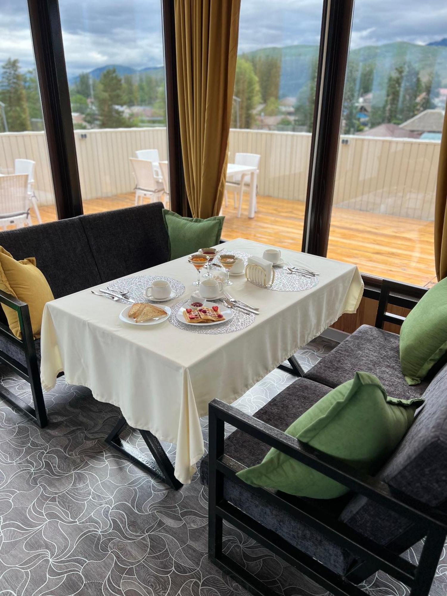 קראקול Mongu Hotel מראה חיצוני תמונה